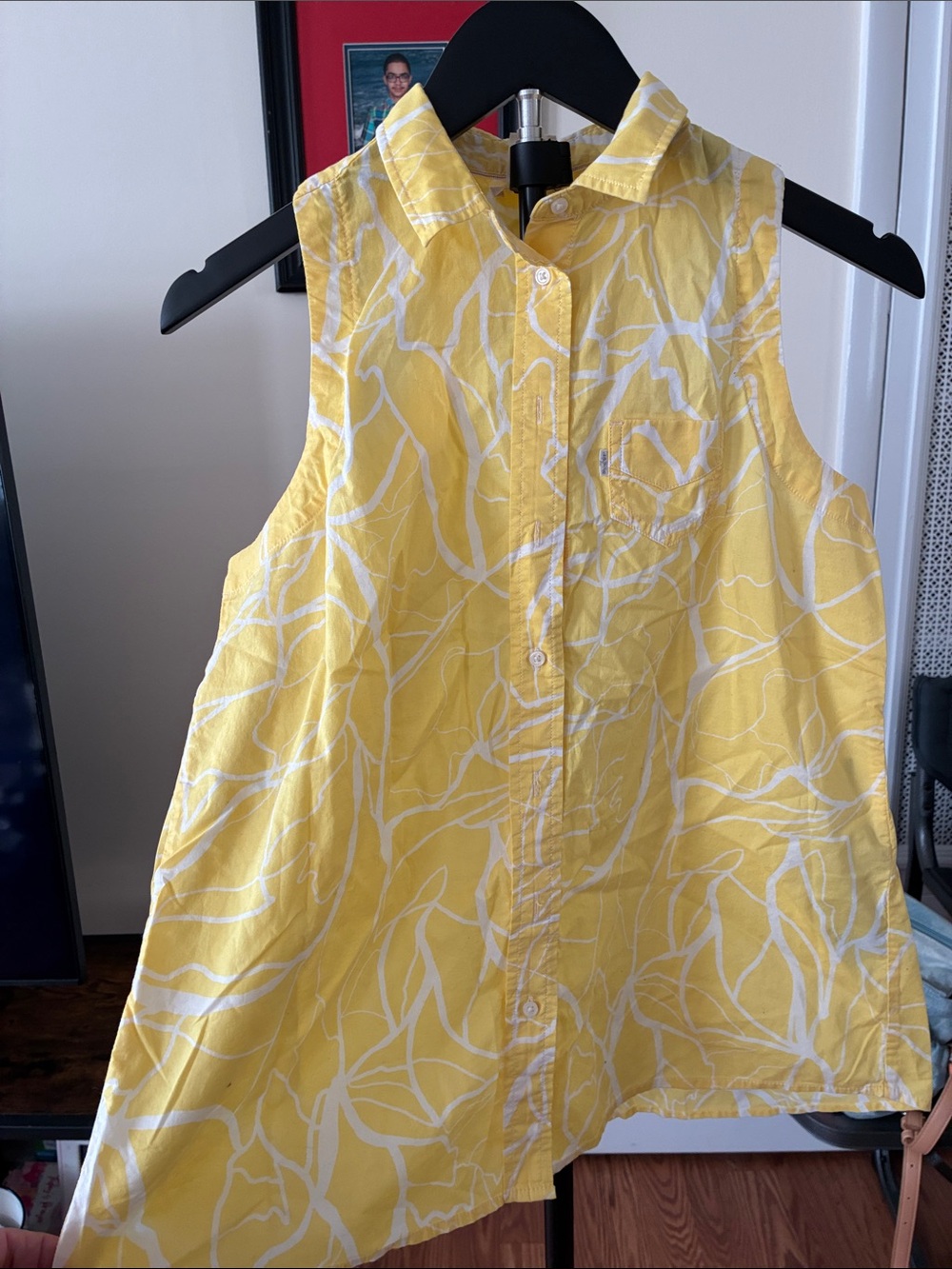Levi's Yellow and White Sleeveless Button-Front Shell